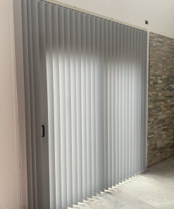 Cortina Vertical Blackout Gris