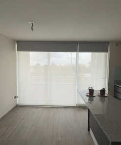 Roller Doble - Blackout Gris y Screen Blanco 5% Con Cenefa Personalizada