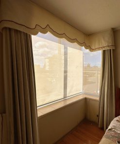 Roller Screen Beige 5% + Cortinas