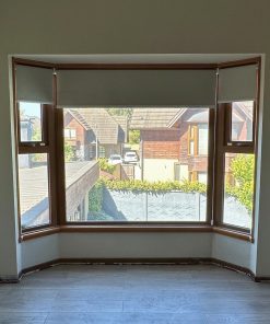 Roller Blackout Arena En Bow Window